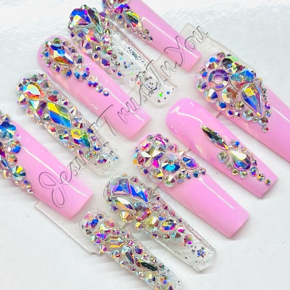 Pink and Silver Rhinestone Nail Set - Picture 3 of 5